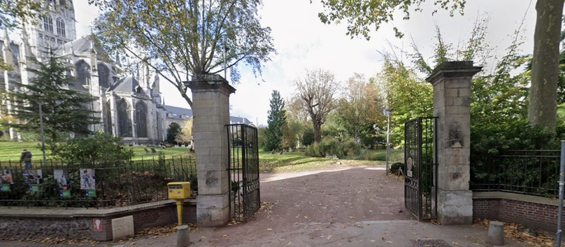 Rouen : un corps sans vie découvert ce mardi matin dans les jardins de l’hôtel de ville Rouen : un corps sans vie découvert ce mardi matin dans les jardins de l’hôtel de ville