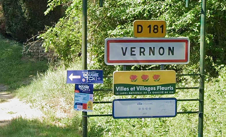 La ville de Vernon, avec déjà 3 fleurs, concourt cette année au niveau du prix national La ville de Vernon, avec déjà 3 fleurs, concourt cette année au niveau du prix national