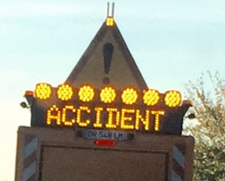 Accident sur l’A13 à Oissel en Seine-Maritime : cinq blessés et un bouchon de 6 kilomètres vers Caen Accident sur l’A13 à Oissel en Seine-Maritime : cinq blessés et un bouchon de 6 kilomètres vers Caen