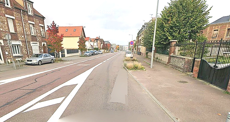 Les deux véhicules se sont percutés de front puis se sont immobilisés en feu sur la voie du Teor (au milieu de la rue du 11-Novembre, à hauteur du n° 41) Les deux véhicules se sont percutés de front puis se sont immobilisés en feu sur la voie du Teor (au milieu de la rue du 11-Novembre, à hauteur du n° 41)