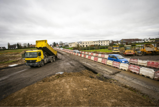 Eure : le chantier de la déviation de Bourg-Achard est lancé avec la construction d'un giratoire Eure : le chantier de la déviation de Bourg-Achard est lancé avec la construction d'un giratoire