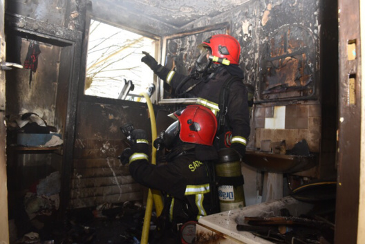 Feu de cuisine à Londinières : le détecteur de fumée réveille et sauve une famille Feu de cuisine à Londinières : le détecteur de fumée réveille et sauve une famille