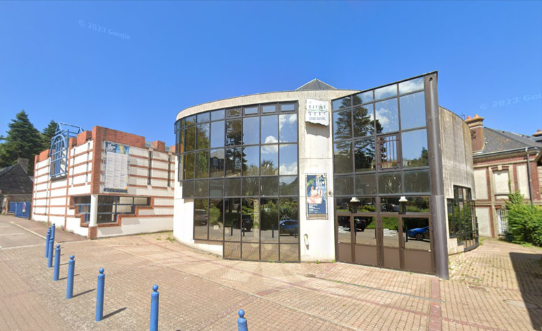 Le théâtre le Rayon Vert, rue de la Grâce de Dieu - Illustration Google Maps Le théâtre le Rayon Vert, rue de la Grâce de Dieu - Illustration Google Maps