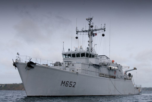 Deux chasseurs de mines de la Marine nationale en mission au large du Havre et d’Antifer