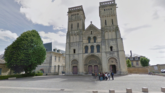 l’Abbaye-aux-Dames, place Reine Mathilde à Caen. l’Abbaye-aux-Dames, place Reine Mathilde à Caen.