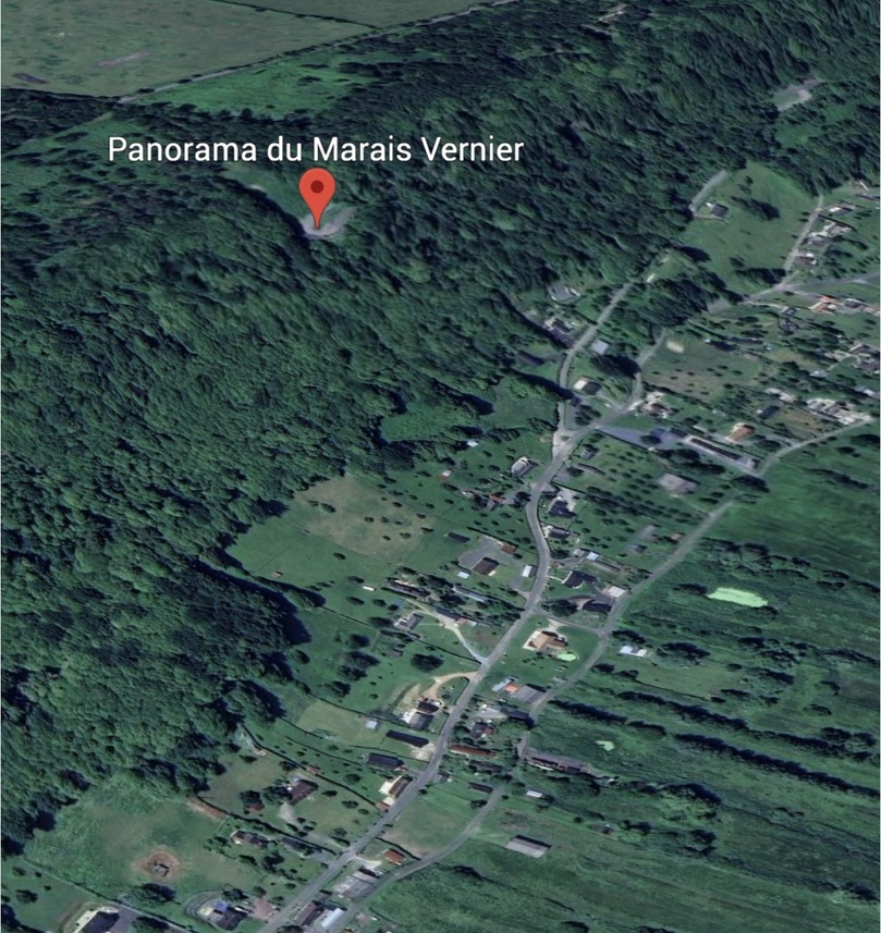 Un parapentiste chute de 20 mètres et reste suspendu dans un arbre au Marais-Vernier (Eure)