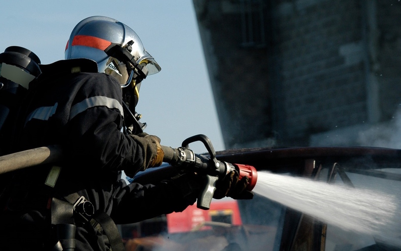 Les moyens engagés par le service départemental d'incendie et de secours (Sdis27) n'ont pas permis d'empêcher le feu de faire son oeuvre - Illustration Adobe Stock