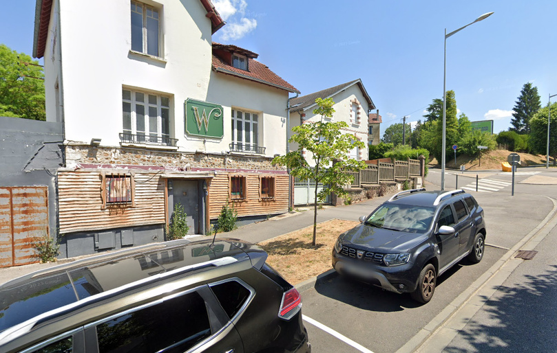 Le drame s'est produit à l'extérieur du bar de nuit, vers 4 heures du matin, après une altercation à l'intérieur de l'établissement - Illustration Google Mpas