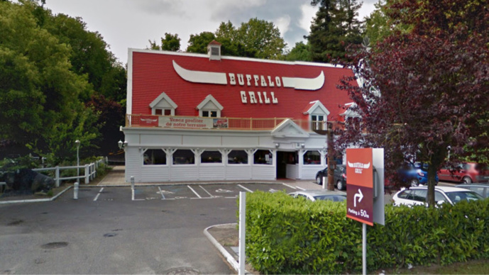 Mantes-la-Jolie : quatre cambrioleurs s'attaquaient au Buffalo Grill avec une masse Mantes-la-Jolie : quatre cambrioleurs s'attaquaient au Buffalo Grill avec une masse
