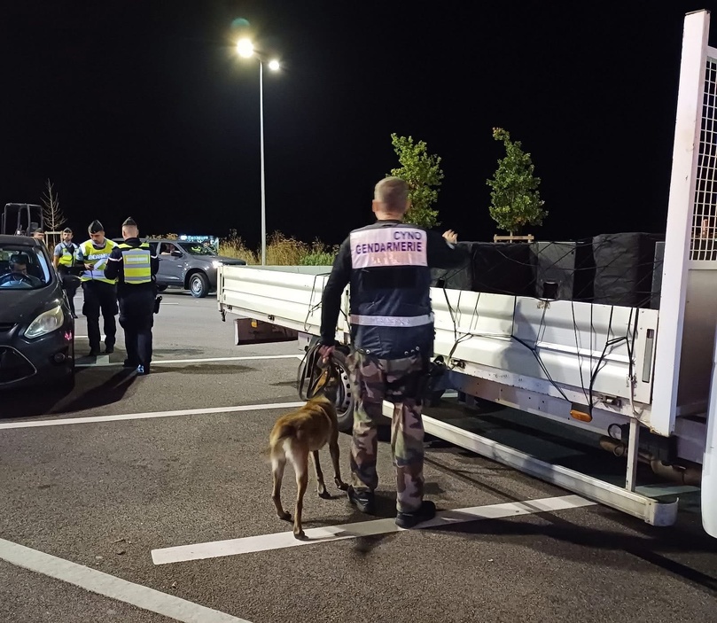 80 gendarmes et 20 agents de l’État ont été mobilisés lors de cette opération de contrôles sur l’A13 dans l’Eure - Photo gendarmerie / X
