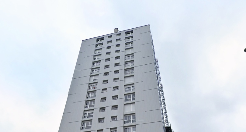 La quadragénaire menaçait de se jeter dans le vide du 11e étage de la tour Borel - illustration La quadragénaire menaçait de se jeter dans le vide du 11e étage de la tour Borel - illustration