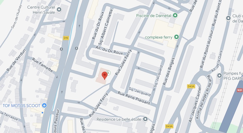 À Darnétal, près de Rouen, une femme menace de se jeter du 11ᵉ étage