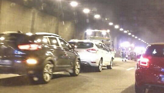Carambolage dans le tunnel à Mantes-la-Ville (Photos@D.B. pour infoNormandie)