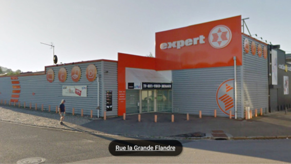 Neufchâtel-en-Bray : les voleurs passent par le toit du magasin et le dévalisent Neufchâtel-en-Bray : les voleurs passent par le toit du magasin et le dévalisent