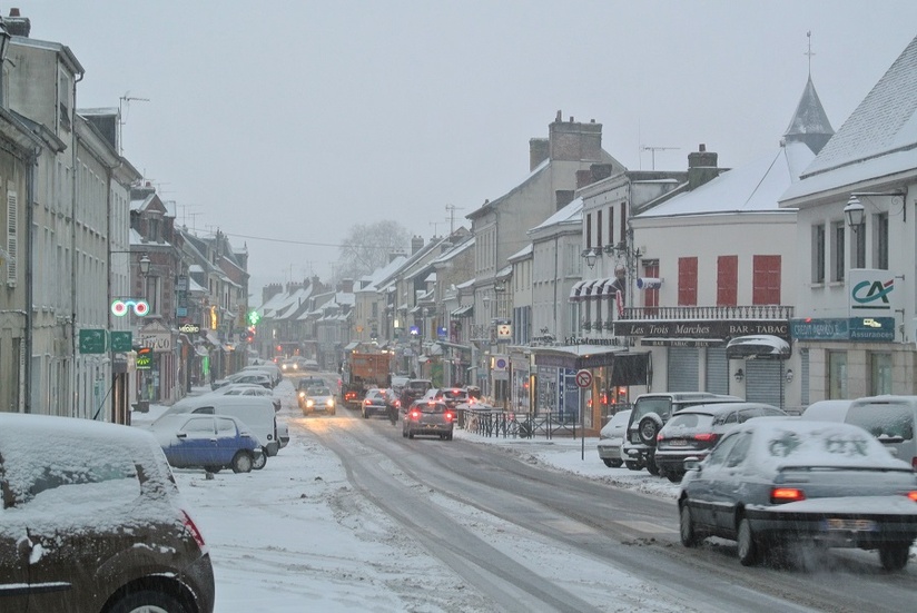 Pacy-sur-Eure sous la neige - Illustration infonormandie Pacy-sur-Eure sous la neige - Illustration infonormandie