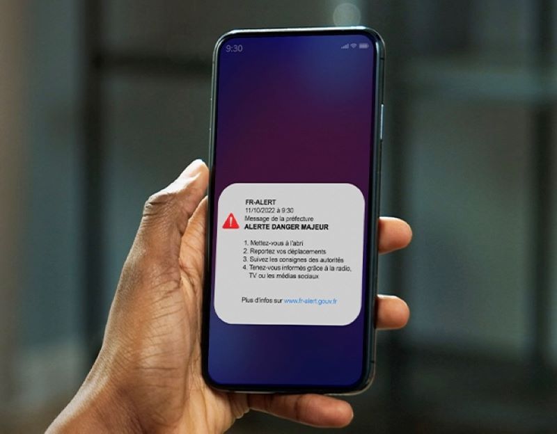 C'est le message affiché sur les téléphones par FR-Alert lors de la tempête en Normandie - Photo d'illustration Gouvernement