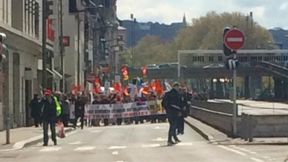 Seine-Maritime : plusieurs milliers de manifestants contre la loi El Khomri Seine-Maritime : plusieurs milliers de manifestants contre la loi El Khomri