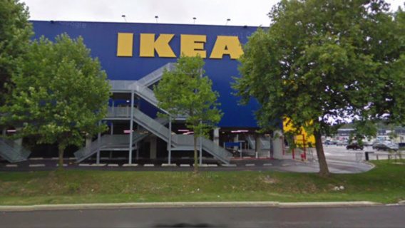 Neuf clandestins Irakiens découverts dans un camion chez Ikéa à Tourville-la-Rivière