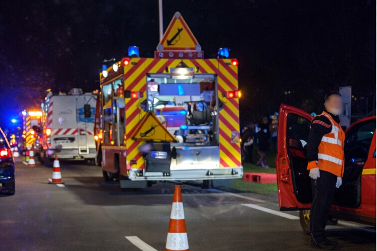 Les secours ont pris en charge les quatres blessés, dont un adolescent en urgence absolue après avoir été éjecté du véhicule - Illustration infoNormandie