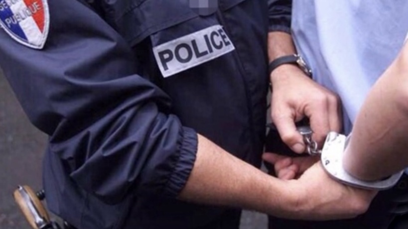 Les deux adolescents étaient en possession, lors de leur arrestation, du parfait agttiral du cambrioleur - Illustration