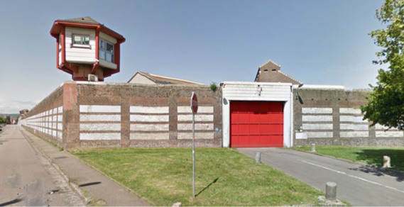 Rouen : un détenu de 48 ans se pend avec un drap aux barreaux de sa cellule à Bonne Nouvelle Rouen : un détenu de 48 ans se pend avec un drap aux barreaux de sa cellule à Bonne Nouvelle