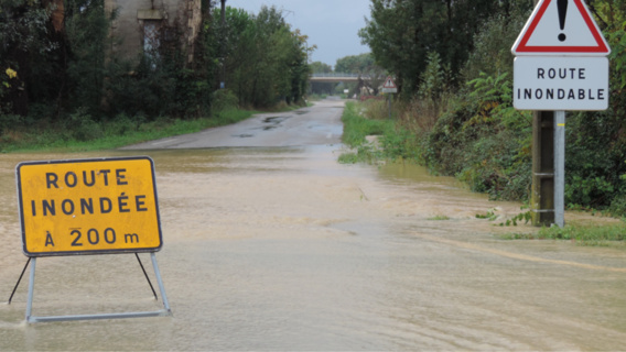 Intempéries : les 3 000 sapeurs-pompiers mobilisés cette nuit sont intervenus 4 500 fois Intempéries : les 3 000 sapeurs-pompiers mobilisés cette nuit sont intervenus 4 500 fois