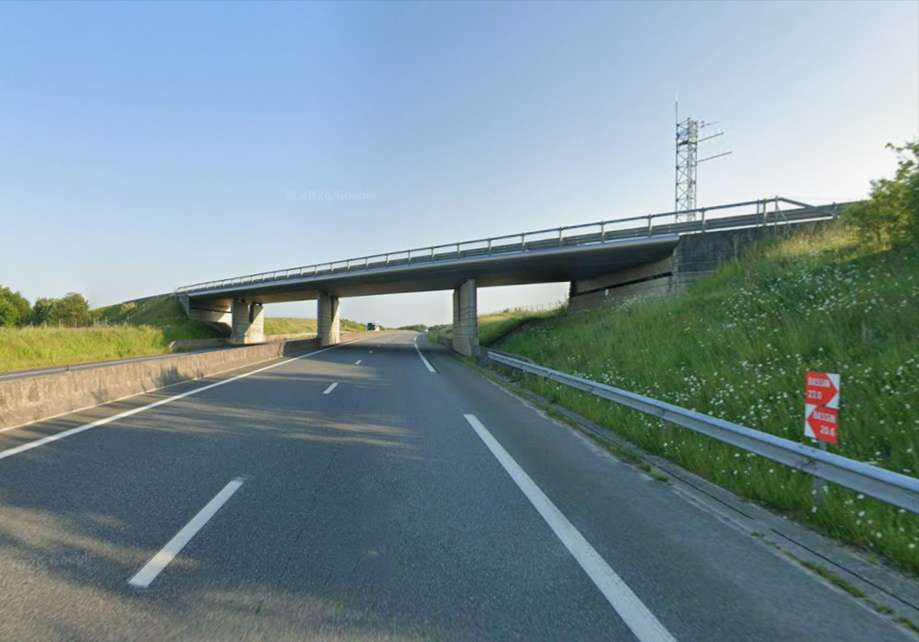 Le quadragénaire a été maîtrisé à temps par les gendarmes - illustration Le quadragénaire a été maîtrisé à temps par les gendarmes - illustration