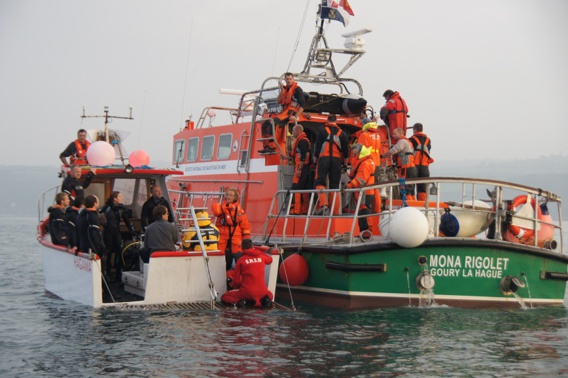 Les membres d'équipage du Sarcelle ont été secourus par leMona Rigolet de la Société Nationale des Sauveteurs en Mer (SNSM) de Goury (Photo d'ilustration réalisée lors d'un exercice en mer)