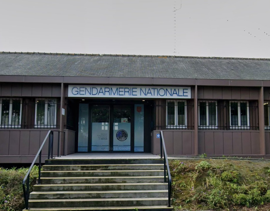 La gendarmerie de Bayeux (Calvados) - Illustration La gendarmerie de Bayeux (Calvados) - Illustration