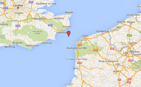 Trois migrants, dans un canot pneumatique près de sombrer, secourus au large du Pas-de-Calais Trois migrants, dans un canot pneumatique près de sombrer, secourus au large du Pas-de-Calais