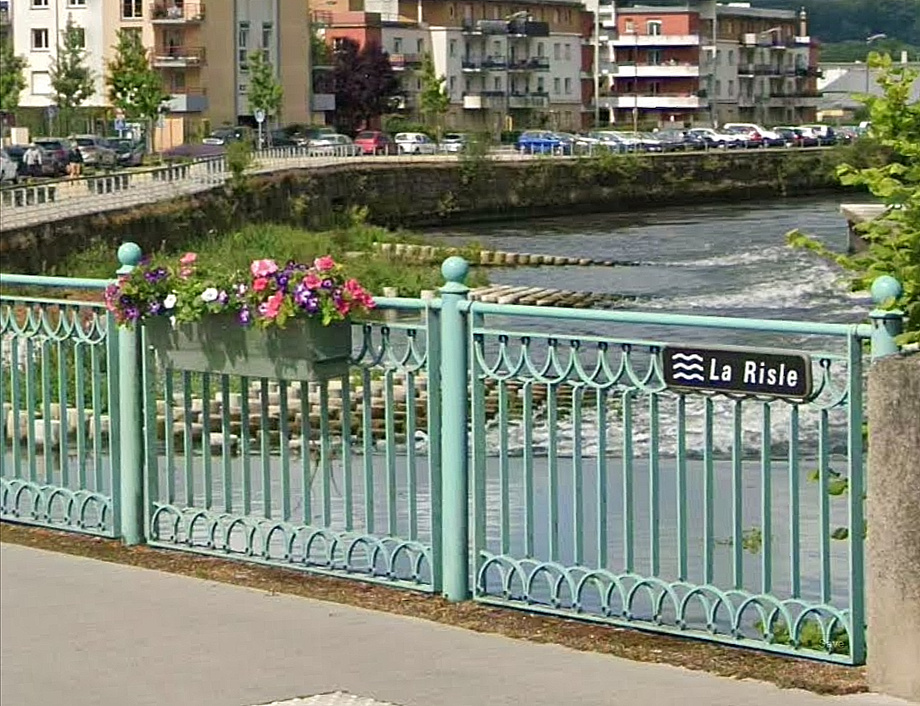 Le drame est survenu près de la passe à poissons, dans la Risle - Illustration © Google Maps capture d'écran