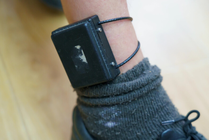 L'homme avait arraché son bracelet électronique  - Illustration ©DepositPhoto
