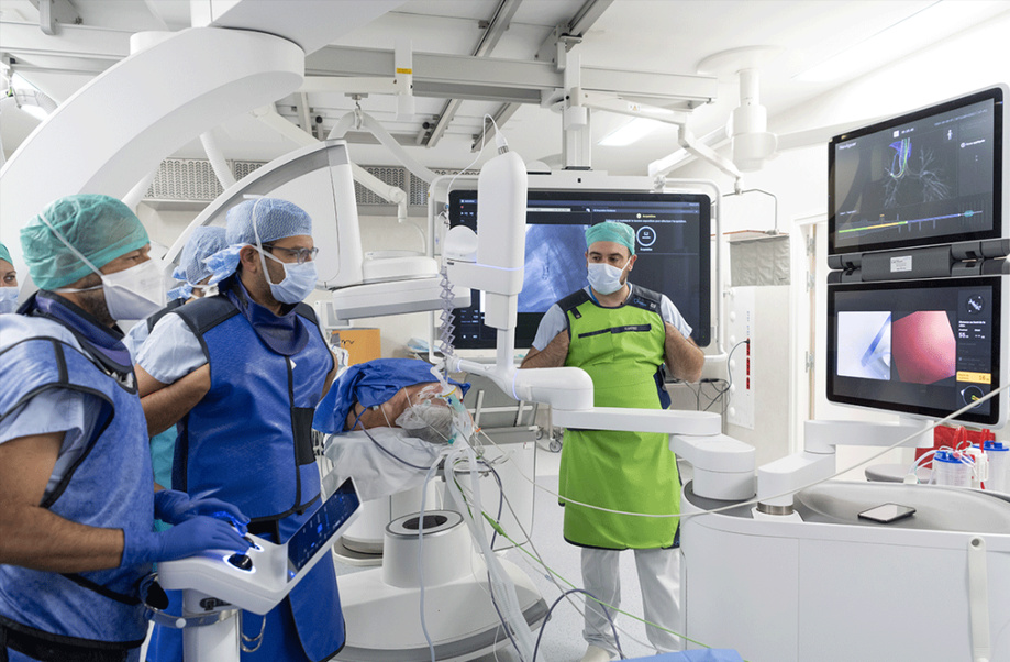 L’intervention a été menée avec succès par le Pr Samy Lachkar, responsable de l’unité d’endoscopie respiratoire du service de pneumologie -    Photo ©CHU Rouen