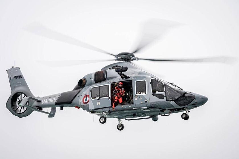 L’hélicoptère Belligou de la Marine nationale - photo Préfecture maritime L’hélicoptère Belligou de la Marine nationale - photo Préfecture maritime