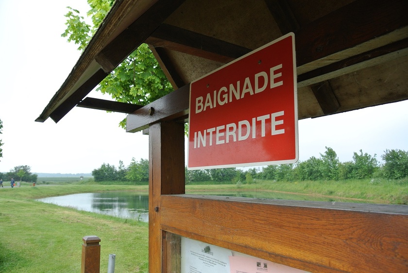 Désormais, se baigner dans une zone interdite coûtera 65€ d'amende - Photo © infonormandie Désormais, se baigner dans une zone interdite coûtera 65€ d'amende - Photo © infonormandie