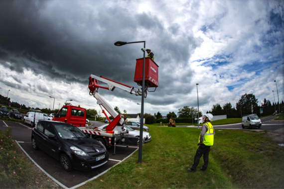 Victime d'actes de vandalisme, l’aire de covoiturage de Douains placée sous vidéo-protection Victime d'actes de vandalisme, l’aire de covoiturage de Douains placée sous vidéo-protection