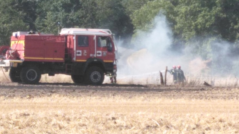 Les sapeurs-pompiers ont bénéficié du renfort de trois agiculteurs - Illustration