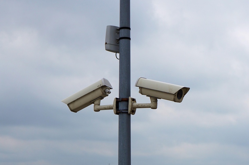 Les trafiquants de drogue n'hésitent pas à employer les grands moyens  pour neutraliser les caméras de videosurveillance Illustration © Andreas Lischka/Pixabay