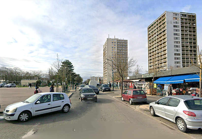 Le mis en cause a reconnu acheter des cartons de cigarettes pour 7 000 euros avant de revendre les paquets entre 8 et 9 euros sur le marché du Val-Fourré, à Mantes-la-Jolie - Illustration © Google Maps