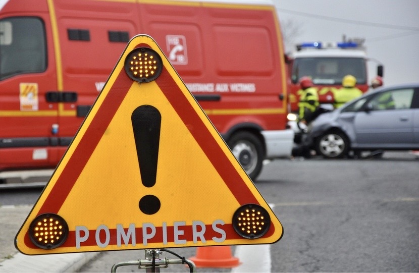 Les secours n'ont rien pu faire pour le pilote du deux-roues dont le décès a été constaté sur place par le médecin du SMUR - Illustration