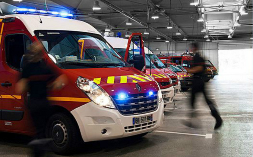Dix-neuf sapeurs-pompiers ont été dépêchés sur le lieu de l'accident à Cambois - Illustration Dix-neuf sapeurs-pompiers ont été dépêchés sur le lieu de l'accident à Cambois - Illustration