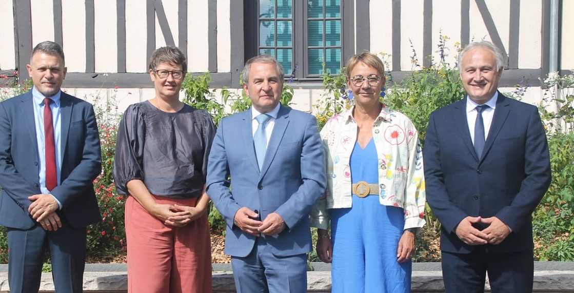 Les cinq candidats de la liste Unis pour l'Eure - Photo  Facebook