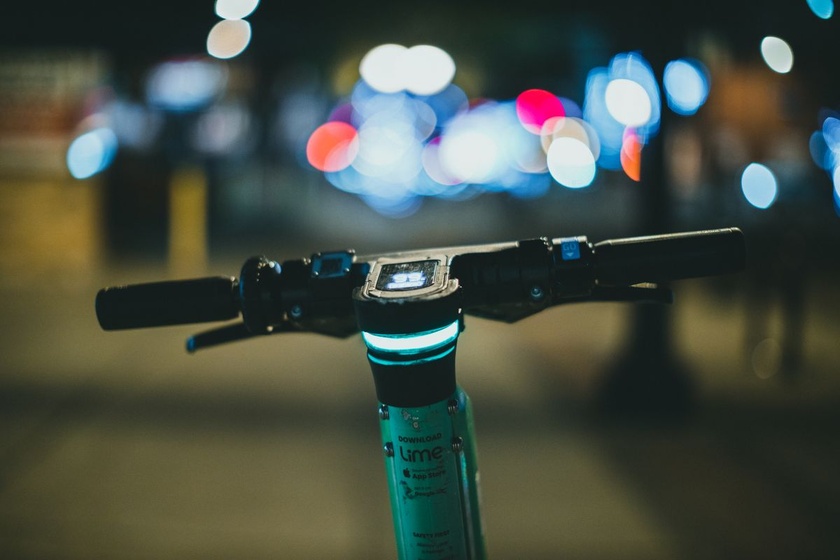 La victime a pu récupérer sa trottinette endommagée par le voleur - Illustration © Pexels La victime a pu récupérer sa trottinette endommagée par le voleur - Illustration © Pexels