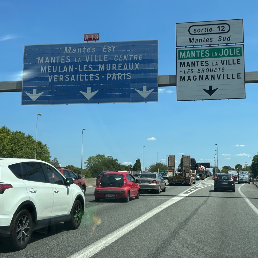 Toussaint : Bison Futé voit orange ce vendredi, attention aux difficultés sur les routes Toussaint : Bison Futé voit orange ce vendredi, attention aux difficultés sur les routes