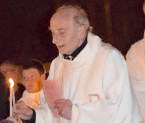 Le père Hamel, 84 ans, a été tué par les preneurs d'otage (photo@radio Notre Dame/Twitter)