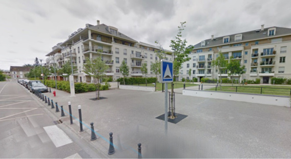 Yvelines : alors sous la douche, il surprend un cambrioleur chez lui !