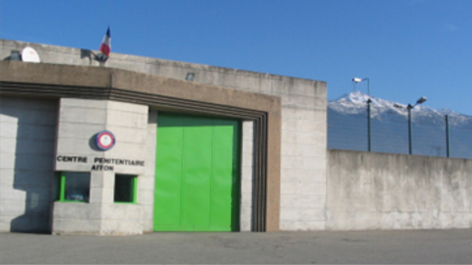 Mutinerie au centre de détention d'Aiton (Savoie) : le calme est revenu ce soir 