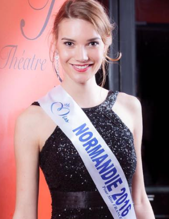 Esther Houdement, 20 ans, 1,83 m, était la candidate de la Normandie au concours Miss France 2017 (Photo©Miss Normandie/Facebook)
