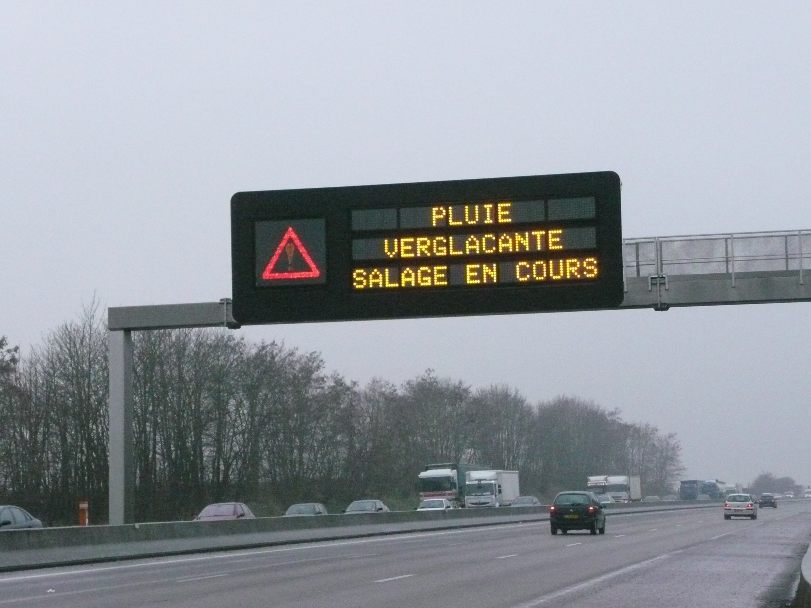 Prudence sur les autoroutes dans l'Eure et en Seine-Maritime où les pluies verglaçantes ont provoqué une série d'accidents (Photo©infoNormandie)