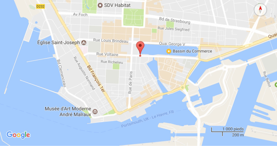 Au Havre, elle jette sa voiture dans le bassin du Commerce : la conductrice sauvée par les plongeurs